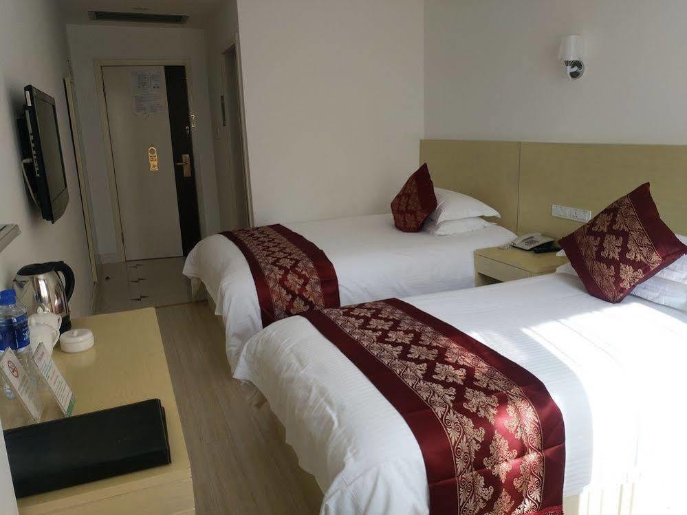 Huijing Holiday Hotel Shanghai Eksteriør billede
